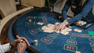 High-Stakes Mixed Games: Insights from Hellmuth and Negreanu